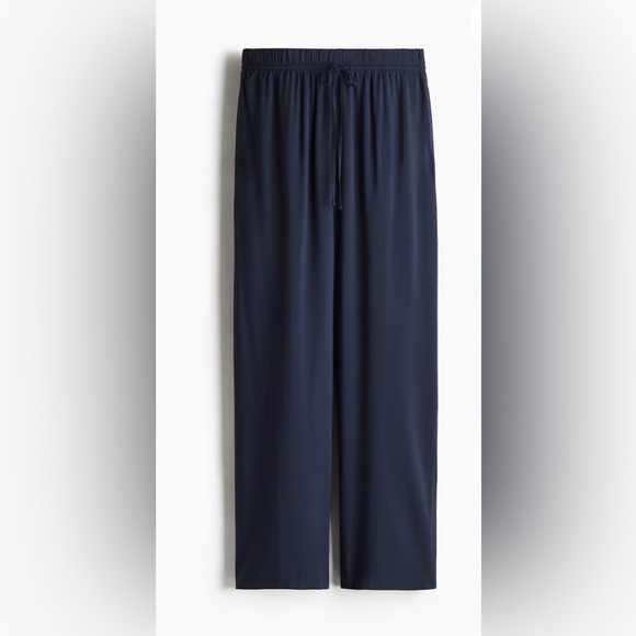 H&M Navy Blue Women's Pull On Pants - Picture 2 of 5